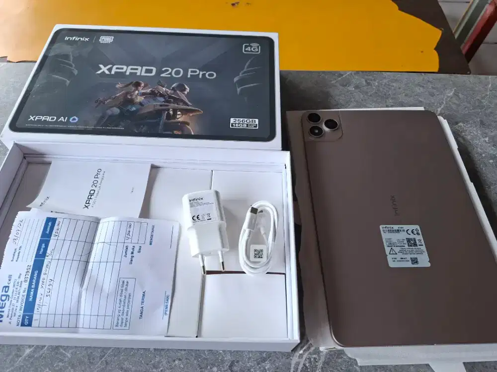 Infinix xpad 20 pro. 8/256. 4G