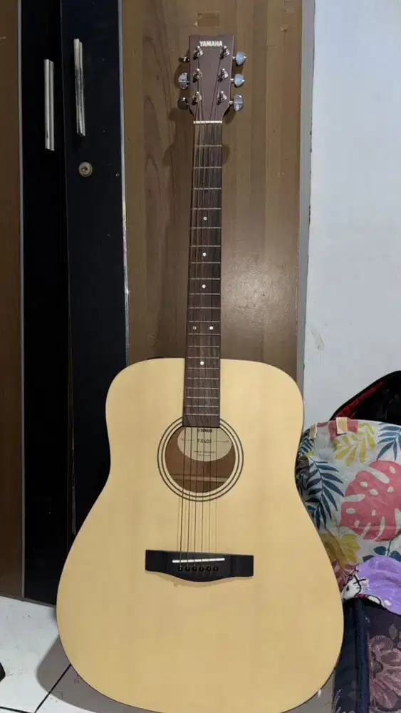 GITAR AKUSTIK YAMAHA FX 400