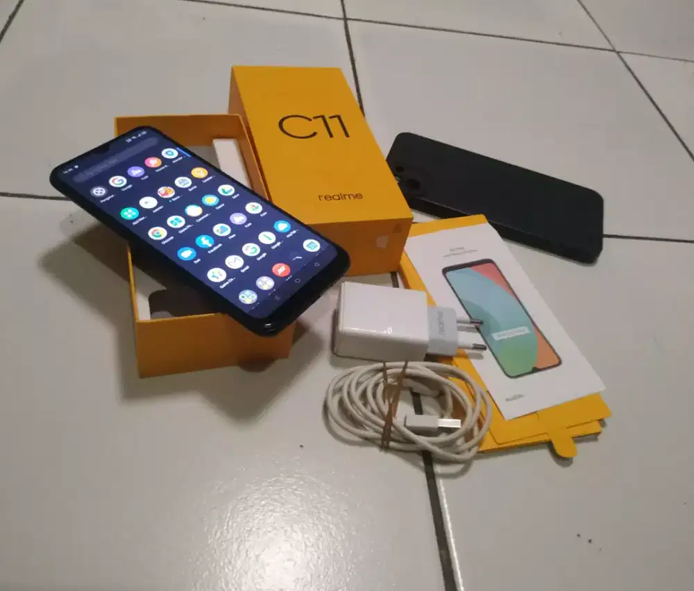 Jual realme C11  2/32