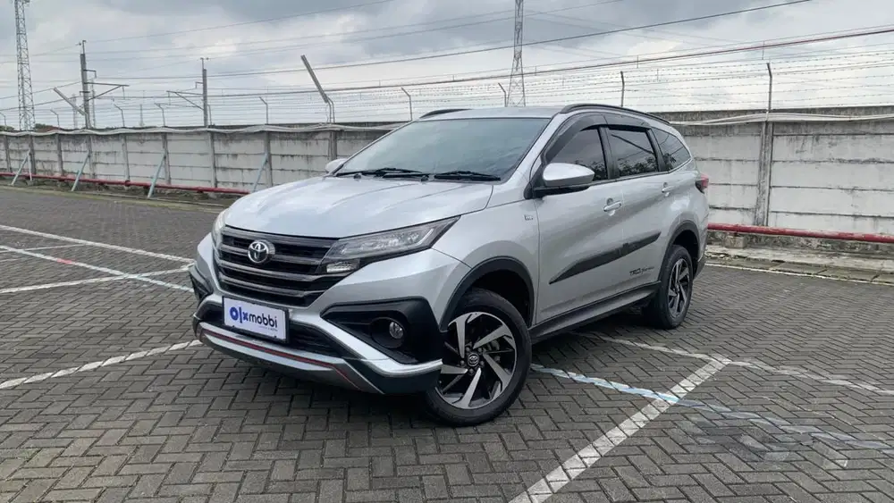 TDP 1 JUTA Toyota Rush 1.5 S Bensin-AT 2020 Silver CNZIB