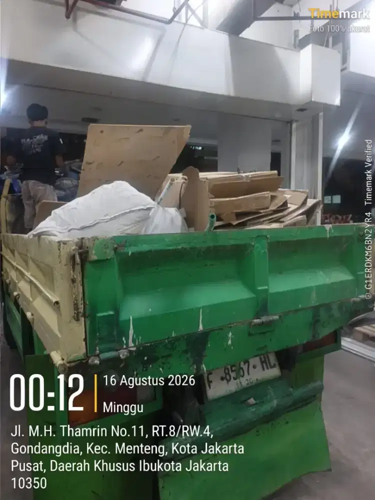 Jasa buang puing dan angkut sampah