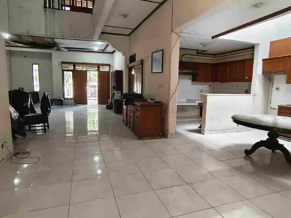 Rumah 2 lt murah 3.5M dibawah pasaran tanah 275 m komplek elite di jakapermai jakasampurna jalan utama strategis jual cepat