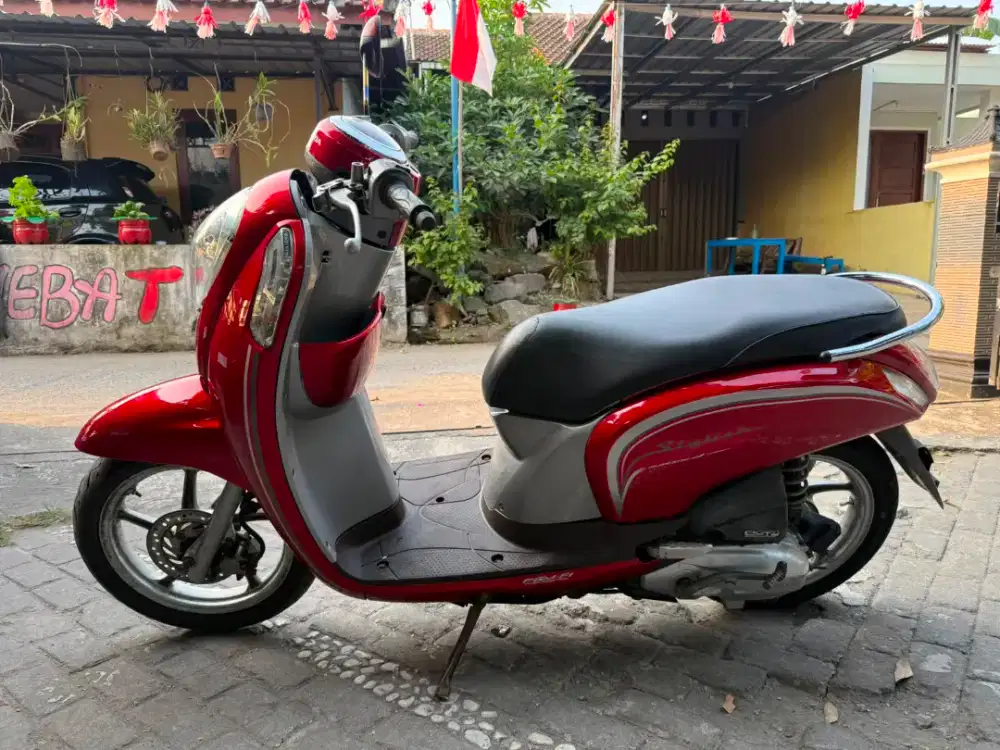 Scoopy esp stater halus THN 2016 plat B jakarta