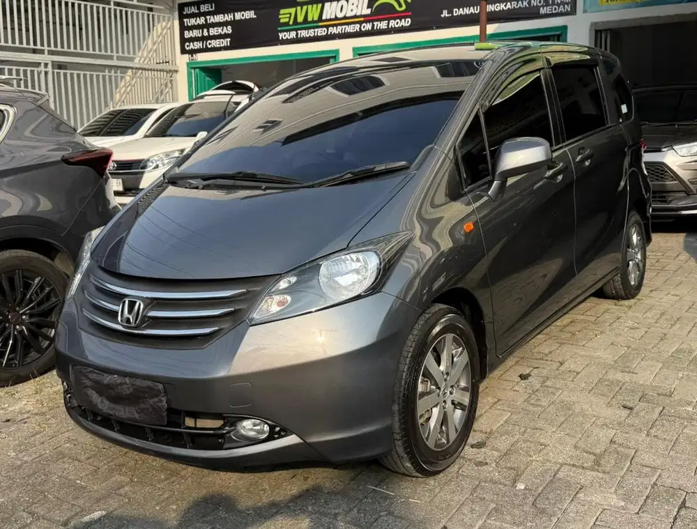 Freed 1.5 E PSD Automatic 2009 Grey metalic