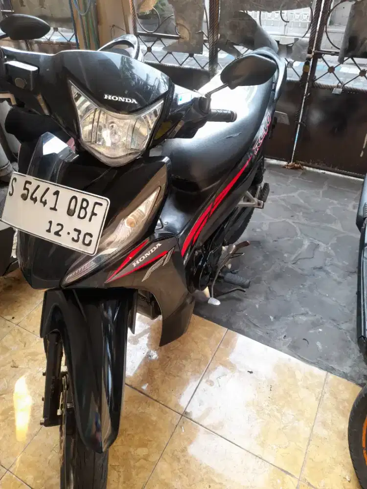 Honda Revo Fi 2015 CW Super Istw