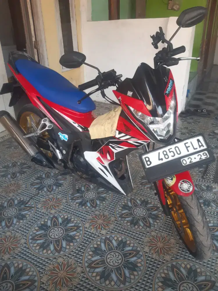 Sonic150r 2017 lengkap stnk + bpkb