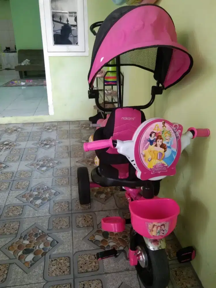 sepeda dorong anak