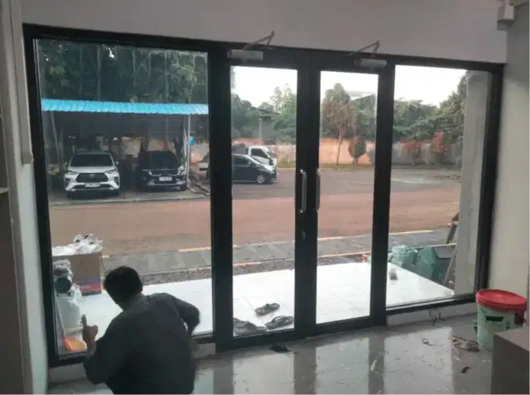 Kaca Film Panggilan ke rumah toko kantor pasang kacafilm Soloraya