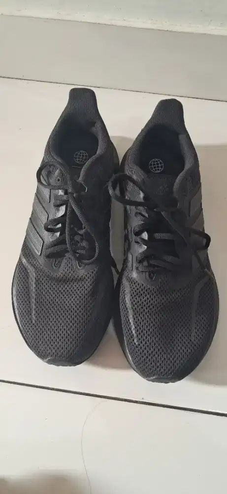 Adidas Duramo 10 triple black