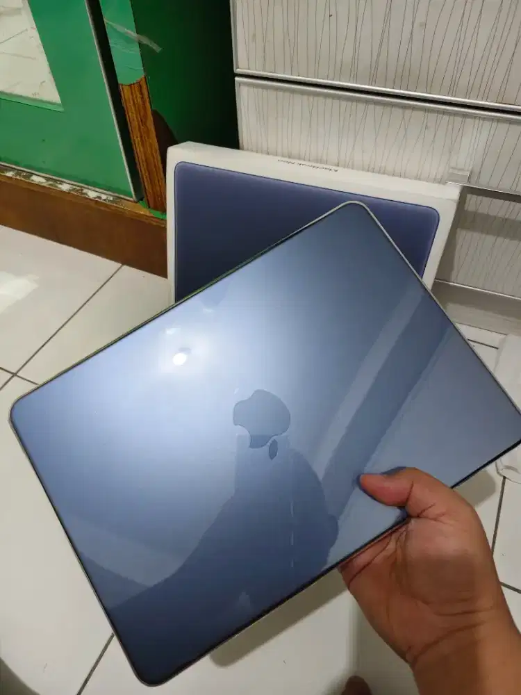 Macbook Neo 512gb Indigo Ibox BH 100 CC 4 garansi on Juni 2027