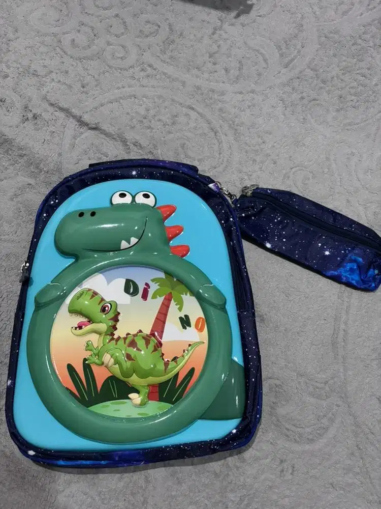 Tas sekolah dino