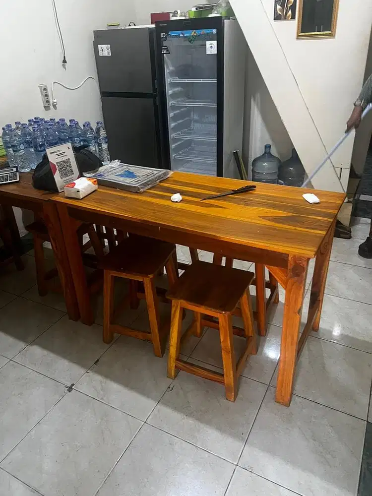 di jual meja kursi bekas bahan mahoni