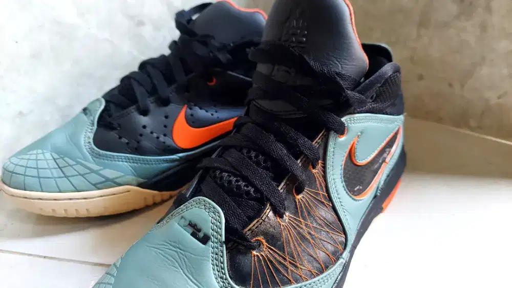 Sepatu Nike sz 44 insole 28cm