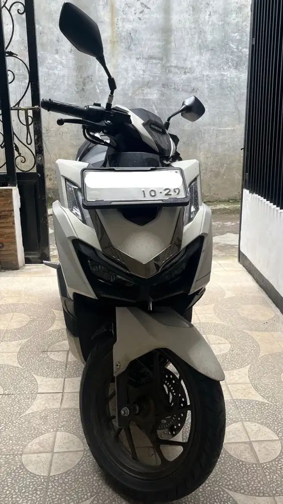 Vario 160 ABS Putih 2024
