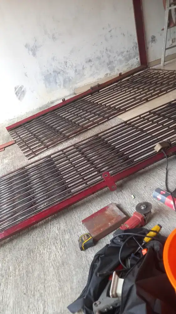 Tukang ahli service rolling door dan folding gate termurah
