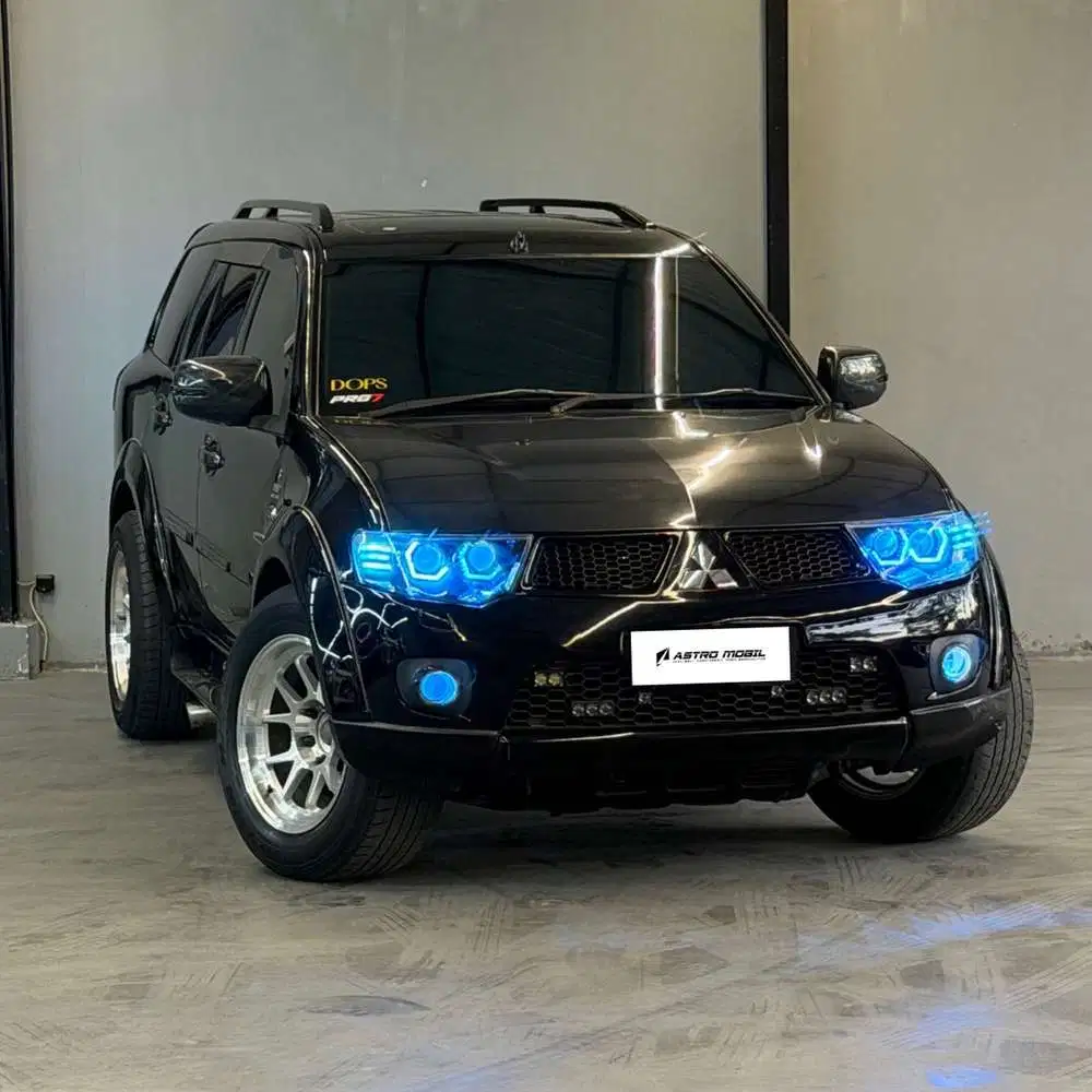 PAJERO DAKAR 2013 / 2012 Matic Disel Bagus Murah Kredit Bekas Surabaya
