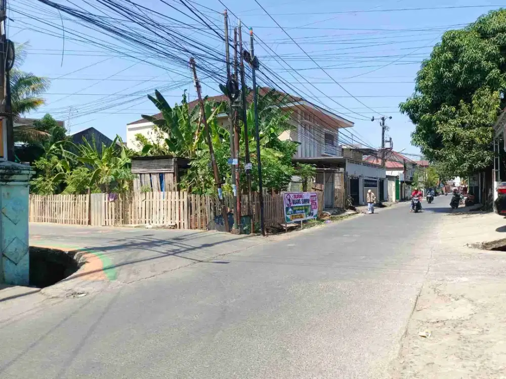 Tanah Sudut Tengah Kota Makassar