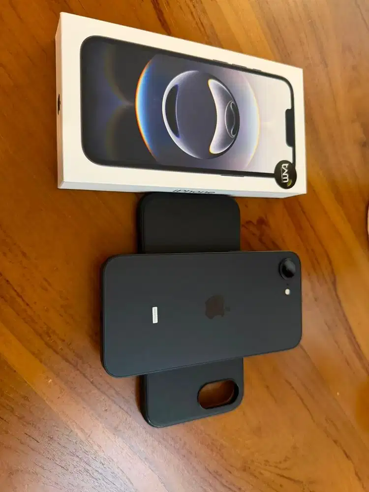 iPhone 16e 128GB iBox Like New