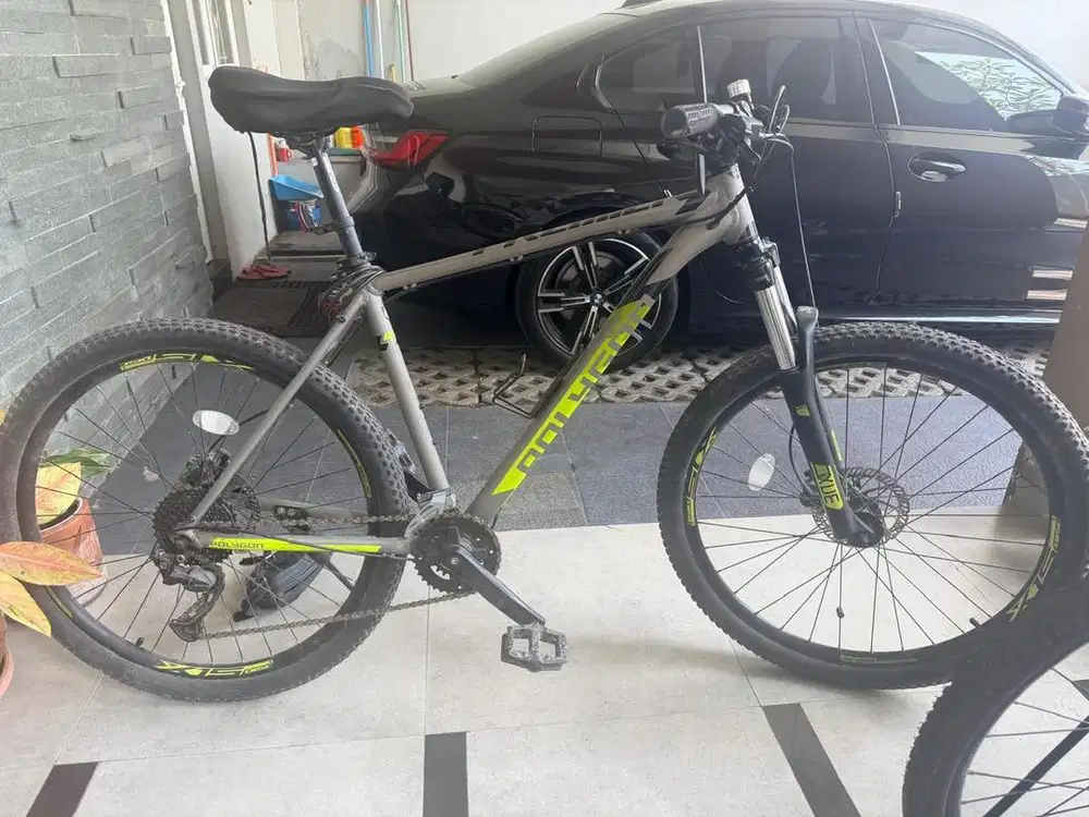 Sepeda Poligon Premier 5