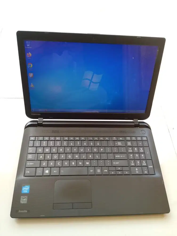Toshiba Intel N2840 Ram 4gb  Ssd 128gb 15 1.250
