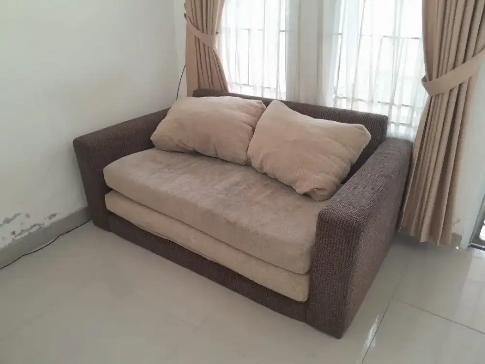 Dijual Sofa Lipat