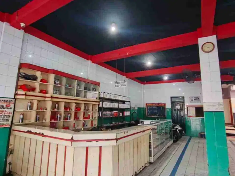 Tempat Usaha & Rumah Tinggal 2 Lantai Strategis di Tlogosari Jalan Utama