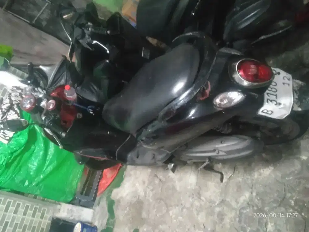 di jual  motor fino yamaha karbu tahun 2013   kondisi masih 95%