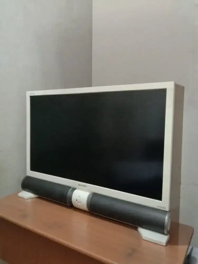 SHARP IIOTO 32inch, Superbass boosted