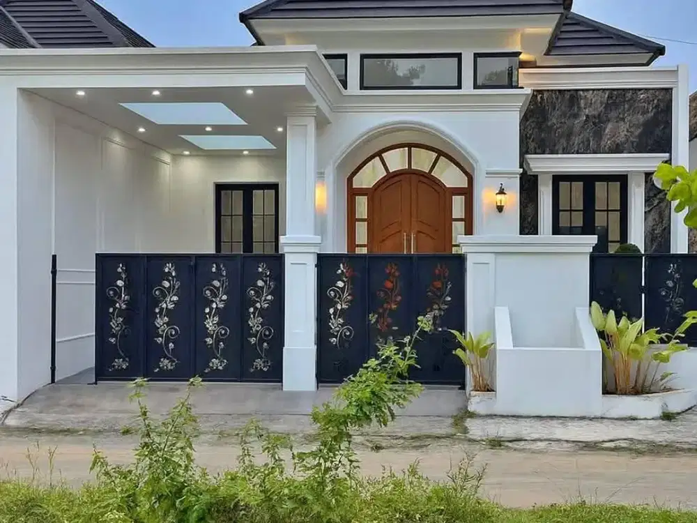 DALAM KOMPLEK PINGGIR JALAN KARYA WISATA MEDAN JOHOR LEBAR 8 METER