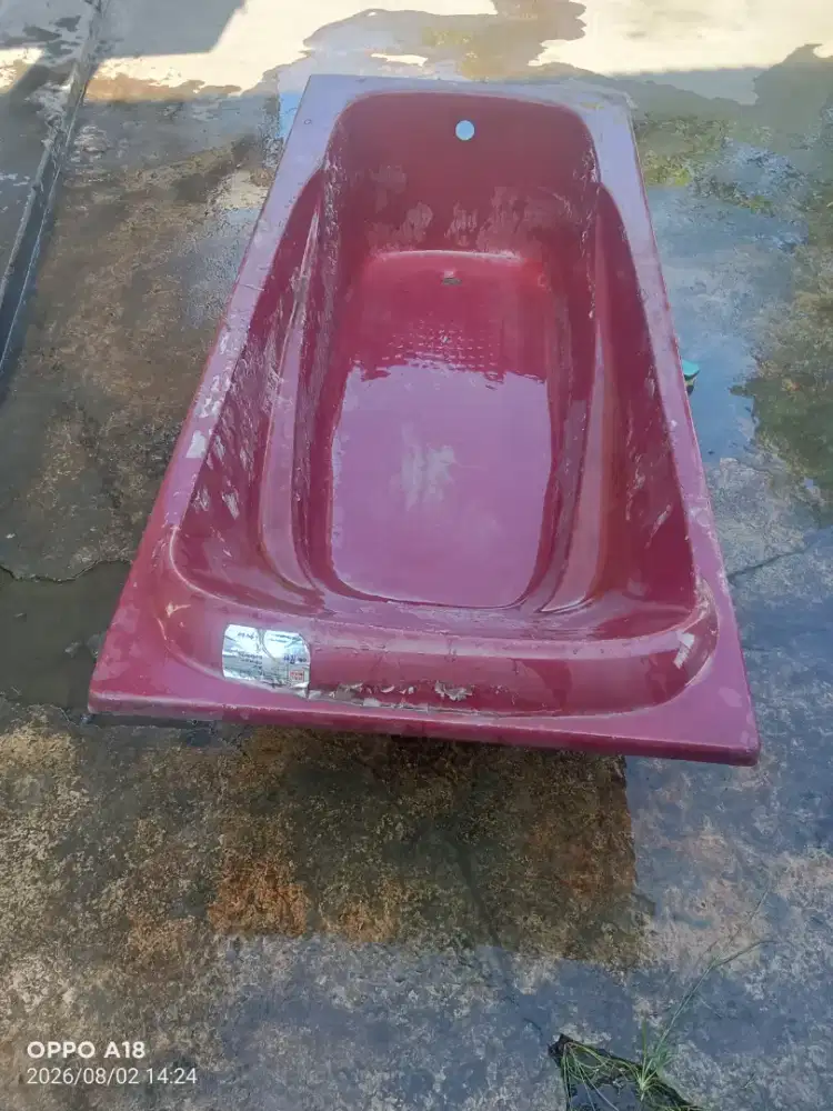 Bak mandi bekas rasa baru