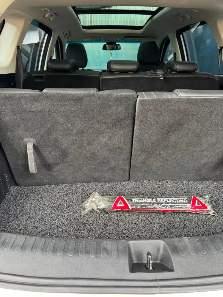 Almaz  Sunroof  7 seat  Putih