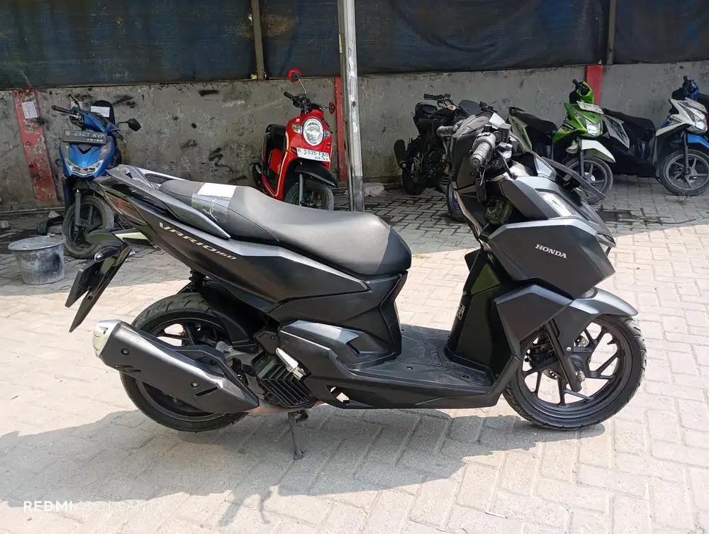 Honda Vario 160 Tahun 2023 Surat Komplit