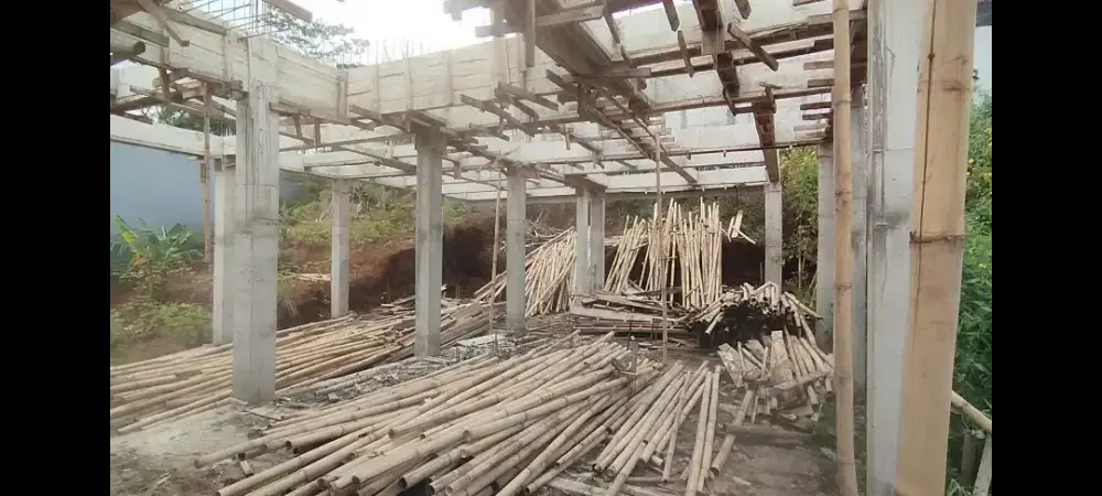 Bambu bekas 4 meter steger