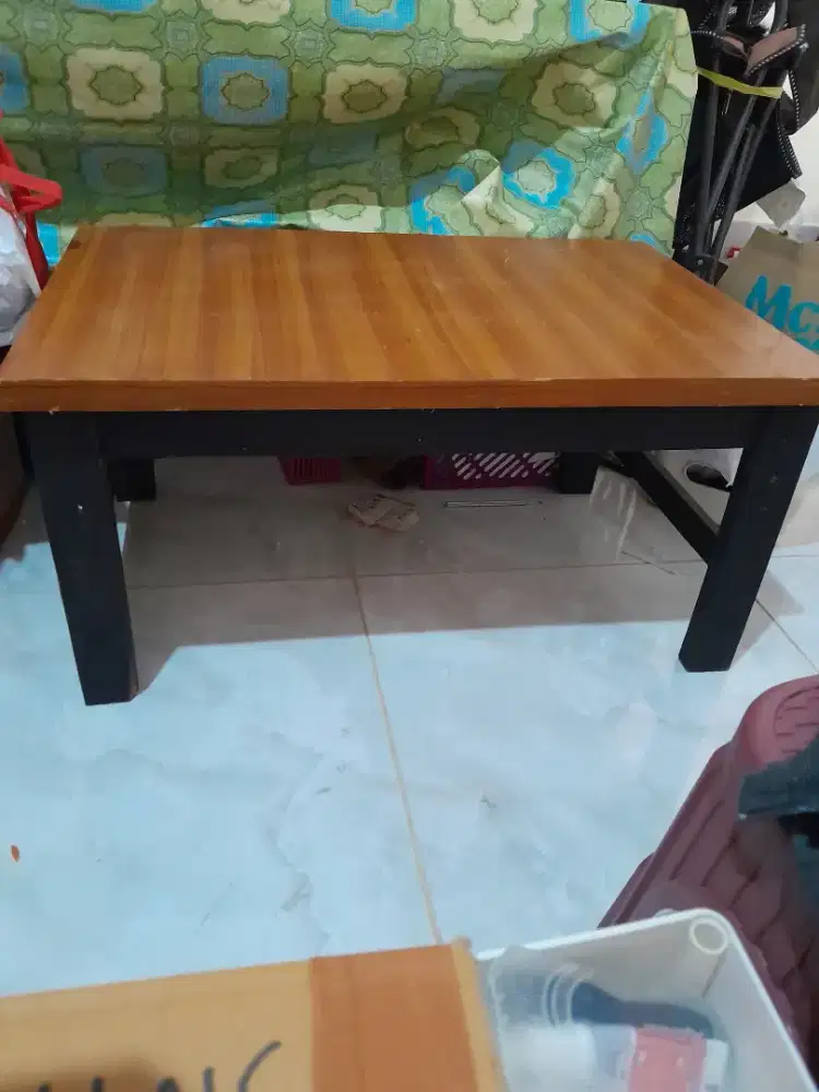 meja kayu bekas