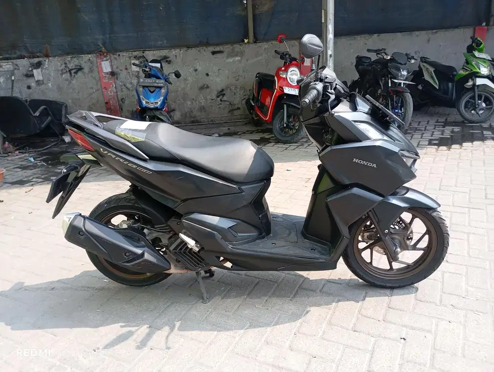 Honda Vario 160 Tahun 2022 Surat komplit