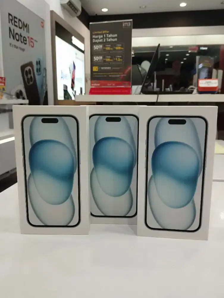 iPhone 15 128Gb free adapter