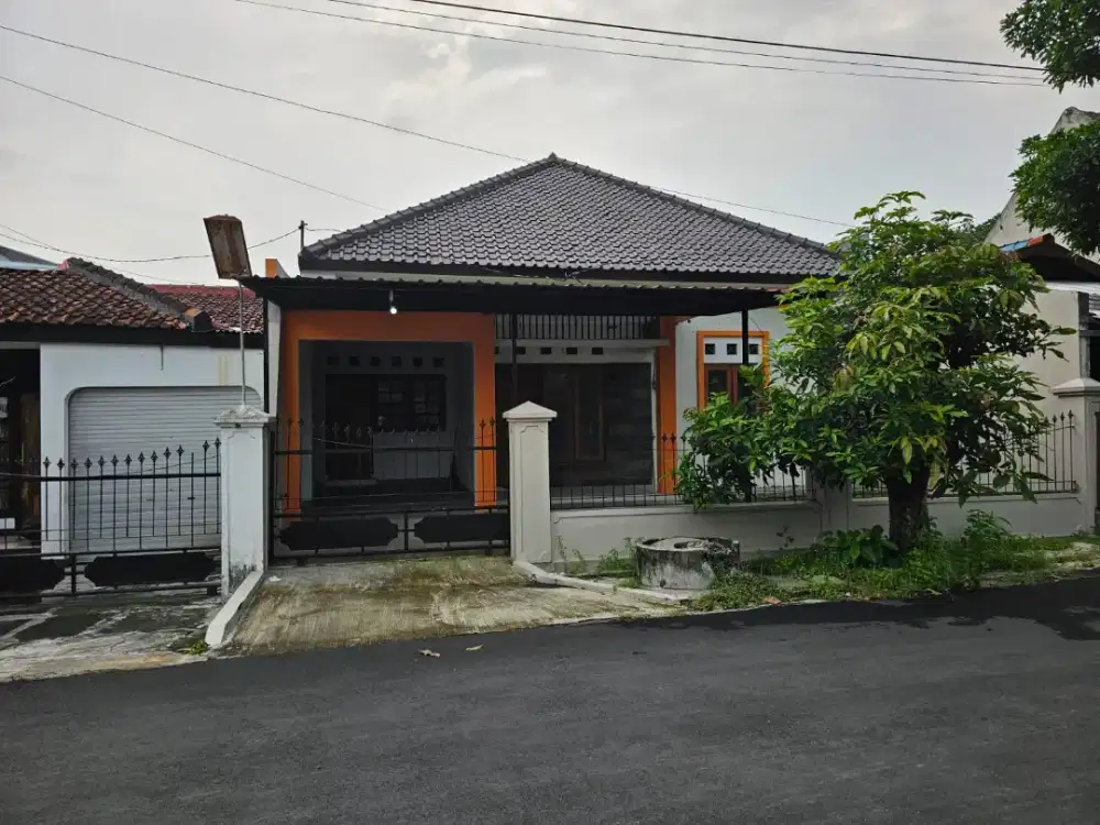 Disewakan rumah komplek pertamina purwomartani