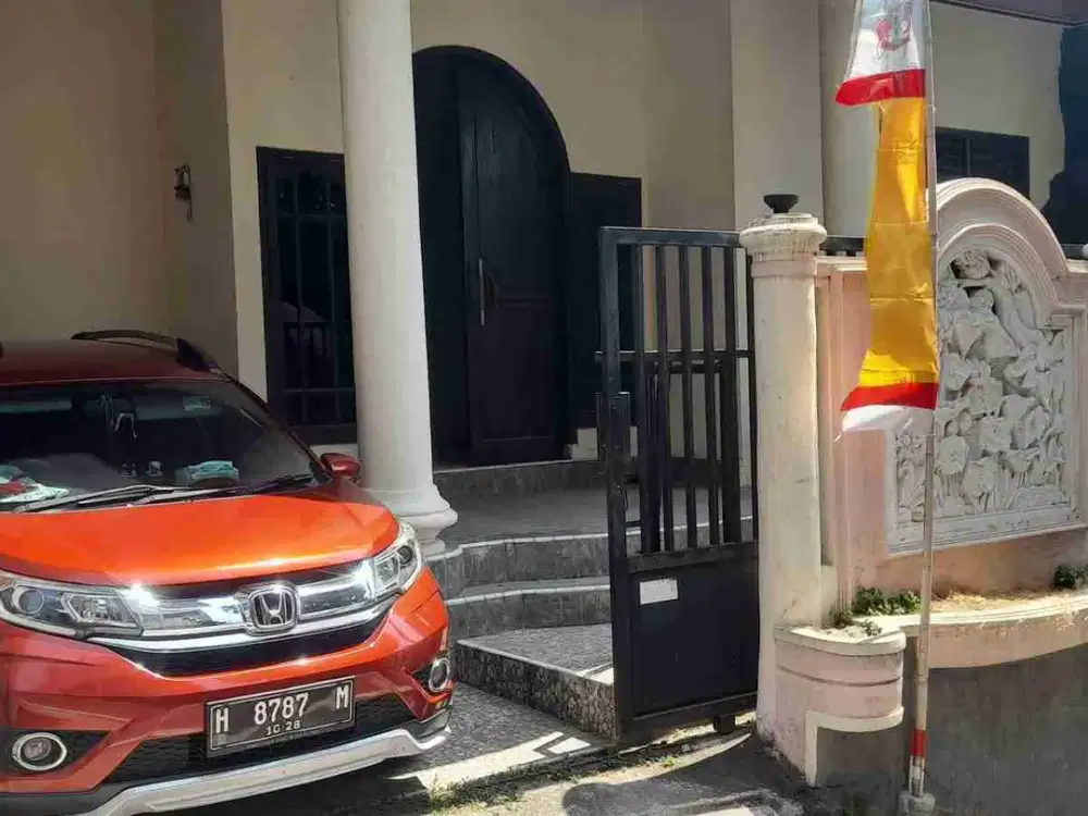 Rumah di Jl Bayam, dekat Jalan Raya Kedungmundu, Semarang
