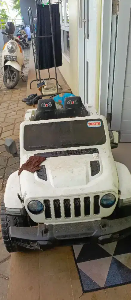 MOBIL AKI MAINAN ANAK