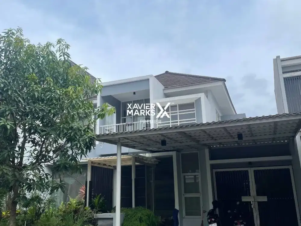 DIJUAL Rumah Modern 2Lt Ada Area Balkon dan Taman Depan Belakang Siap Huni Keamanan 24Jam Lingkungan Nyaman Dekat UB Dieng dan MOG di Ijen Nirwana