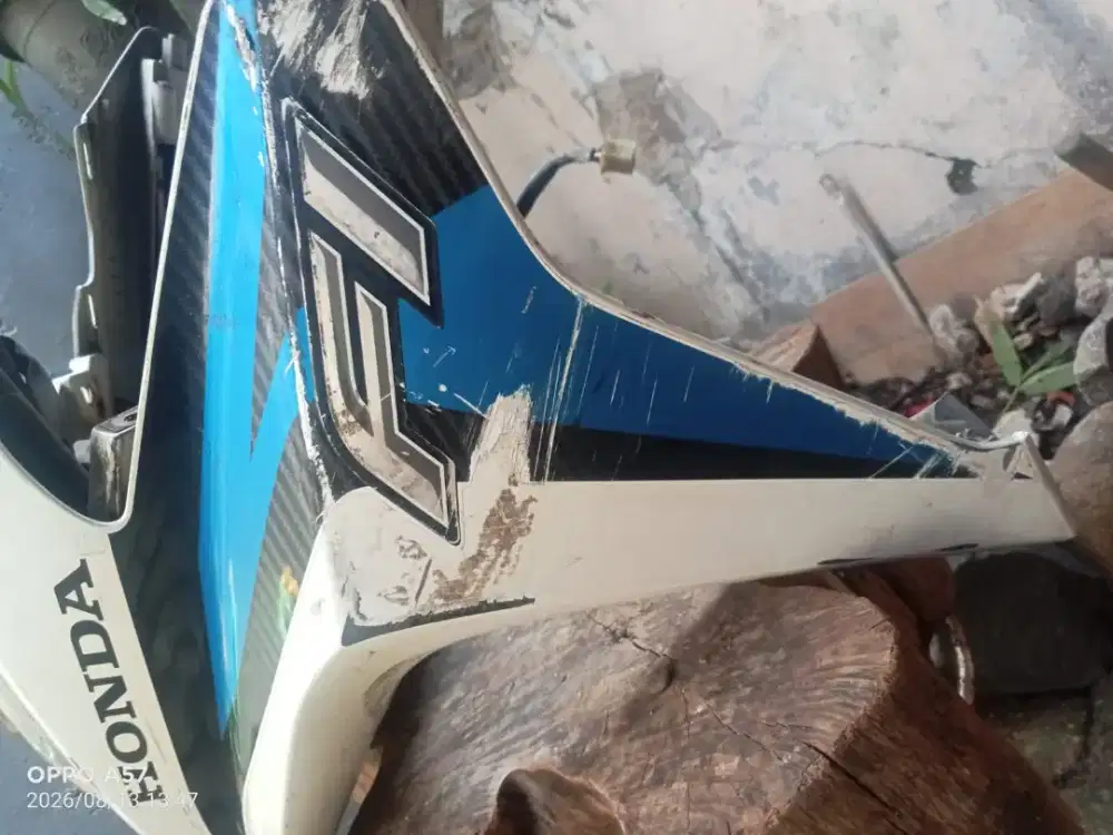 Cover tameng depan 1 set motor Honda Vario Kzr