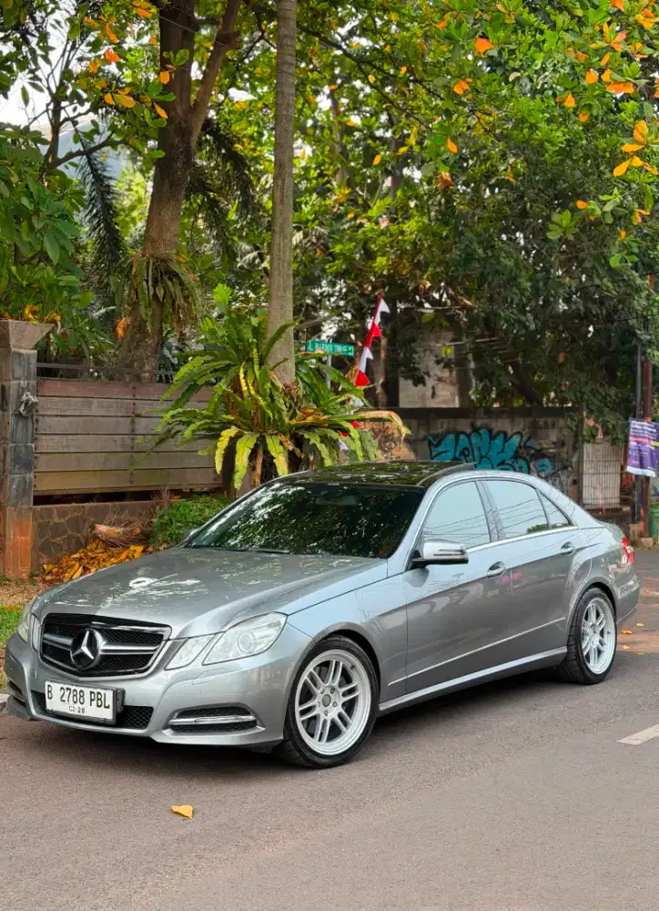 Mercy E300 Avantgarde Sunroof 2011
