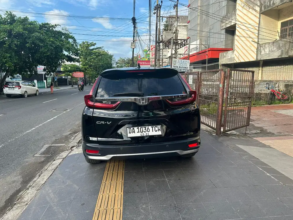 CRV 2.0 AT 2021  HITAM