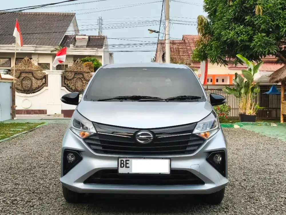 DAIHATSU SIGRA 1.2 R MANUAL 2024/2025 Calya
