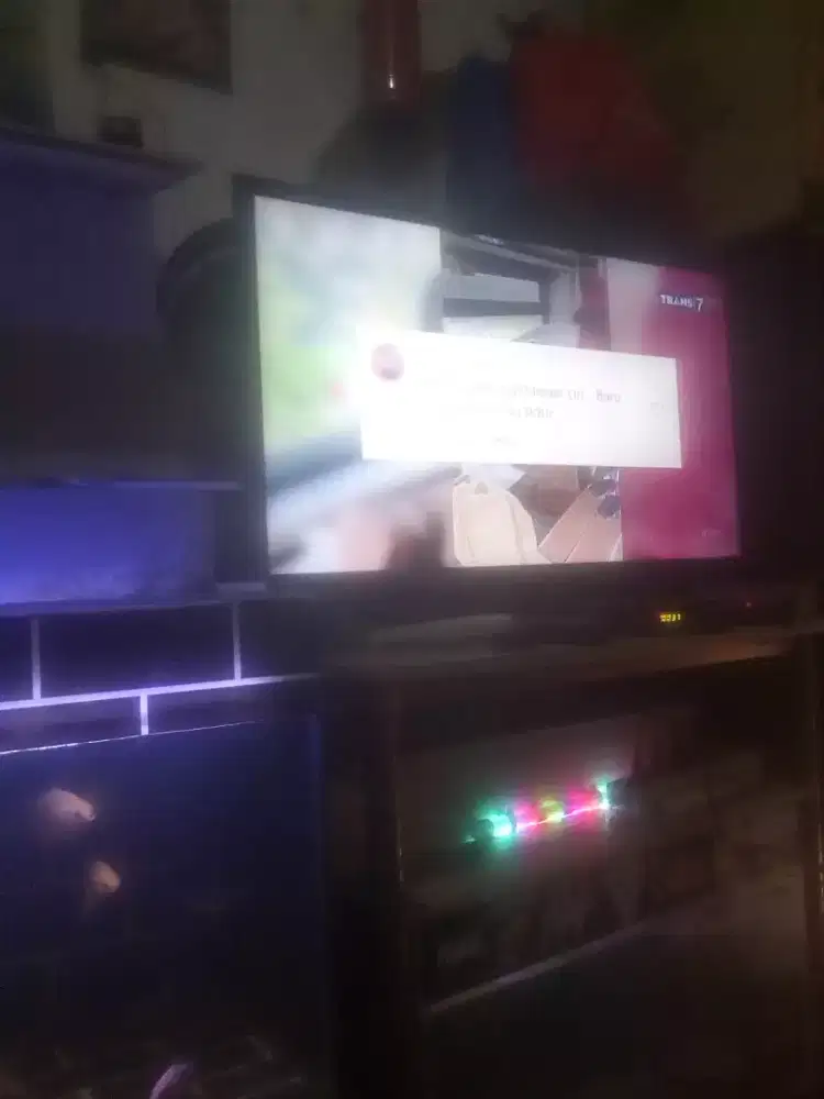 Dijual tv polytron 32 inchi led analog