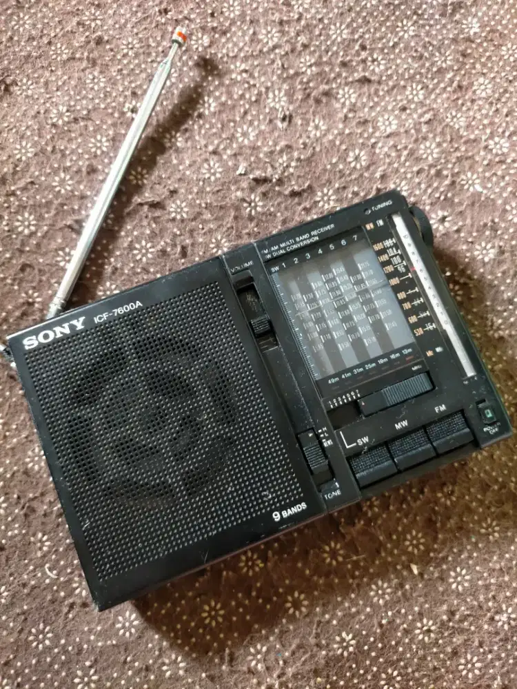 Radio Sony icf 7600A