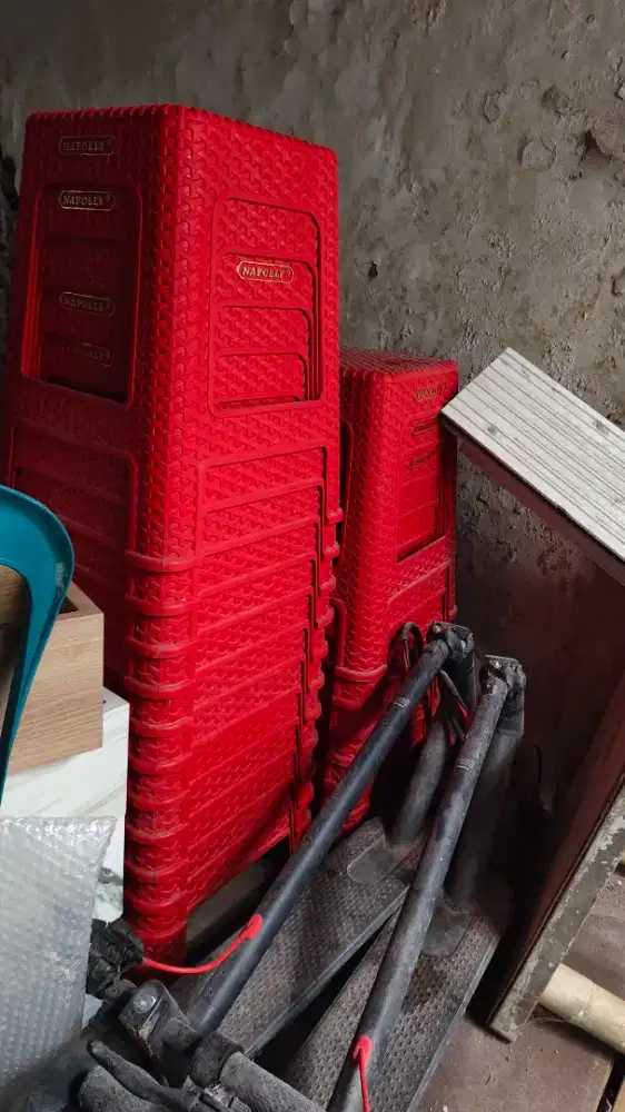 Kursi plastik napolly murah
