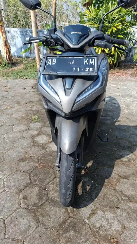 Dijual Vario 150 tahun 2021 warna coklat keyless