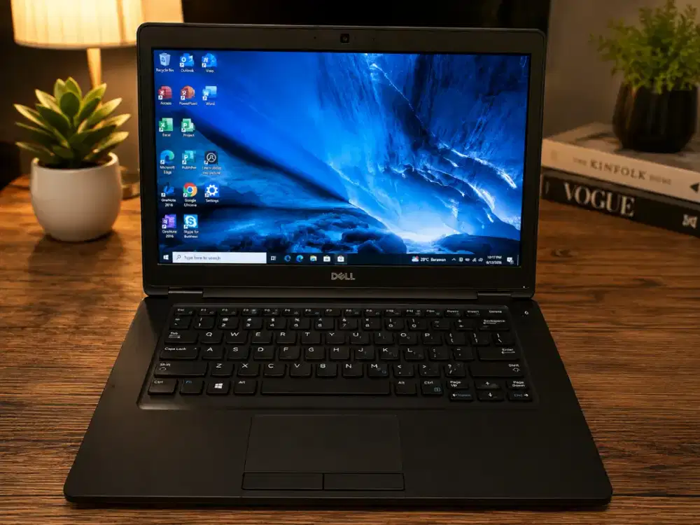 Laptop Dell I5 gen 8 Body mulus terawat Aman