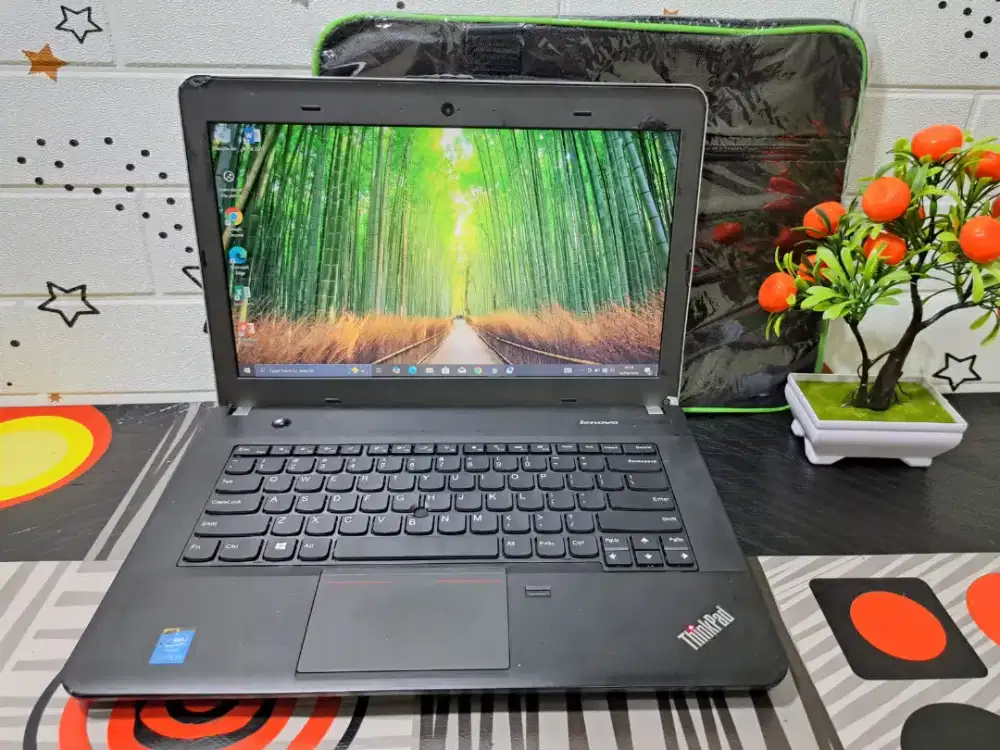 Core i3 ram 8 HDD 500 GB siap pakai lancar jaya
